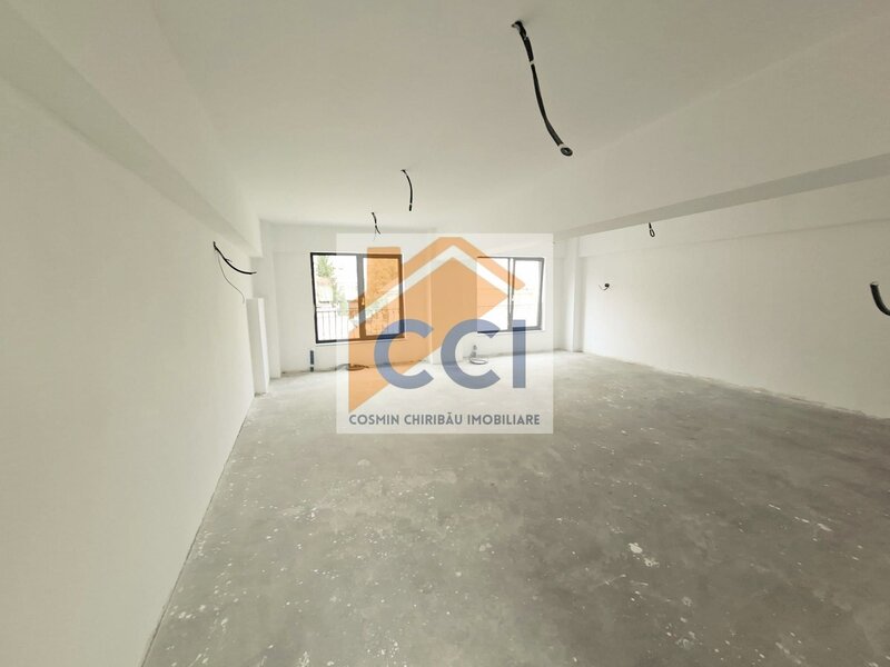 Bacau, Ultracentral, de inchiriat cladire premium 750 mp.
