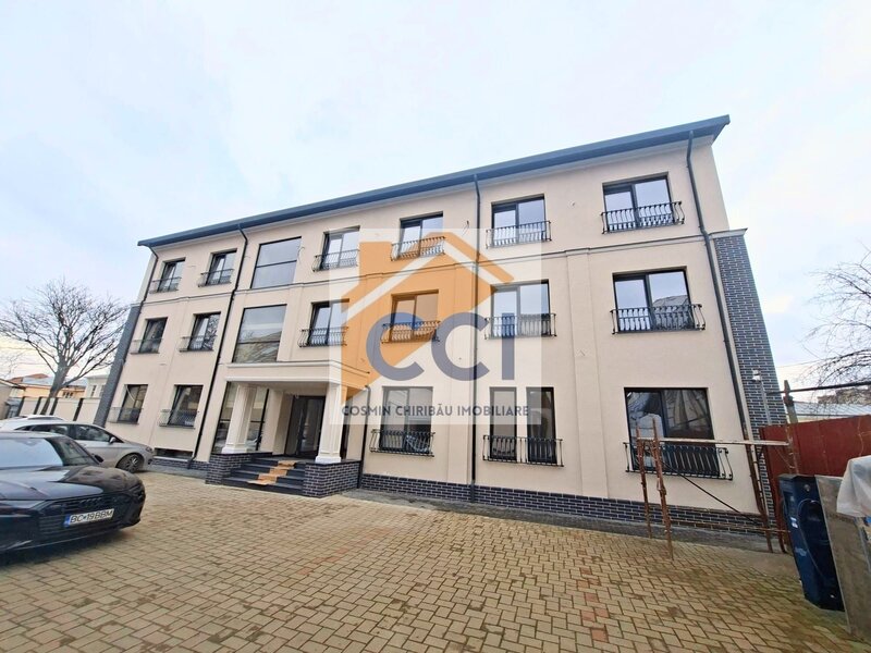 Bacau, Ultracentral, de inchiriat cladire premium 750 mp.