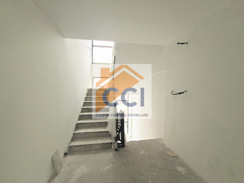Bacau, Ultracentral, de inchiriat cladire premium 750 mp.