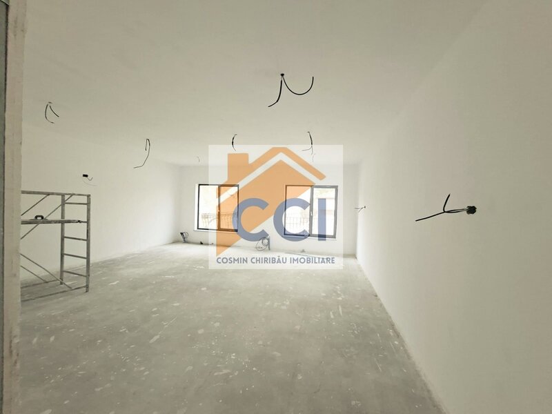 Bacau, Ultracentral, de inchiriat cladire premium 750 mp.